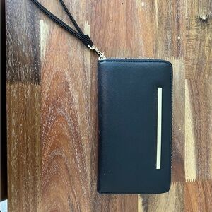 Steve Madden Black and Gold Wallet with Strap
